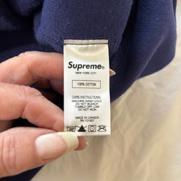 Supreme Blue Purple Hoodie Drop Shadow Spellout Logo SZ M Gently Worn 1X - Picture 11 of 14